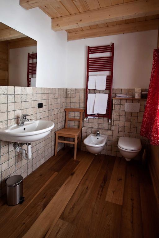 ماكوجناجا B&B La Locanda الغرفة الصورة